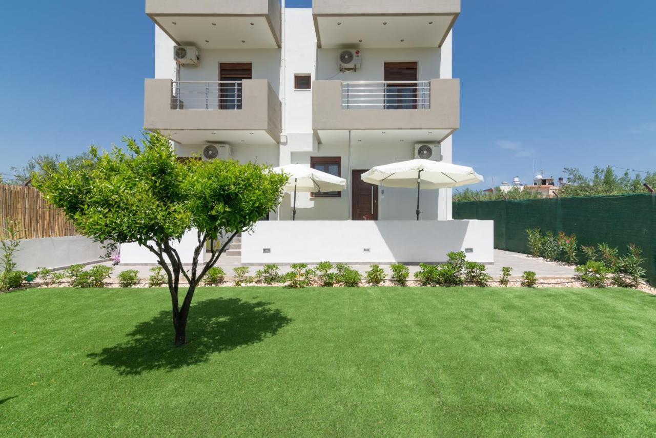 Modern House With Pool Near Beach Gazi Exteriör bild