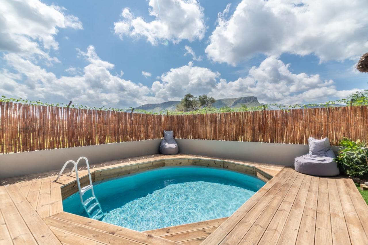 Modern House With Pool Near Beach Gazi Exteriör bild