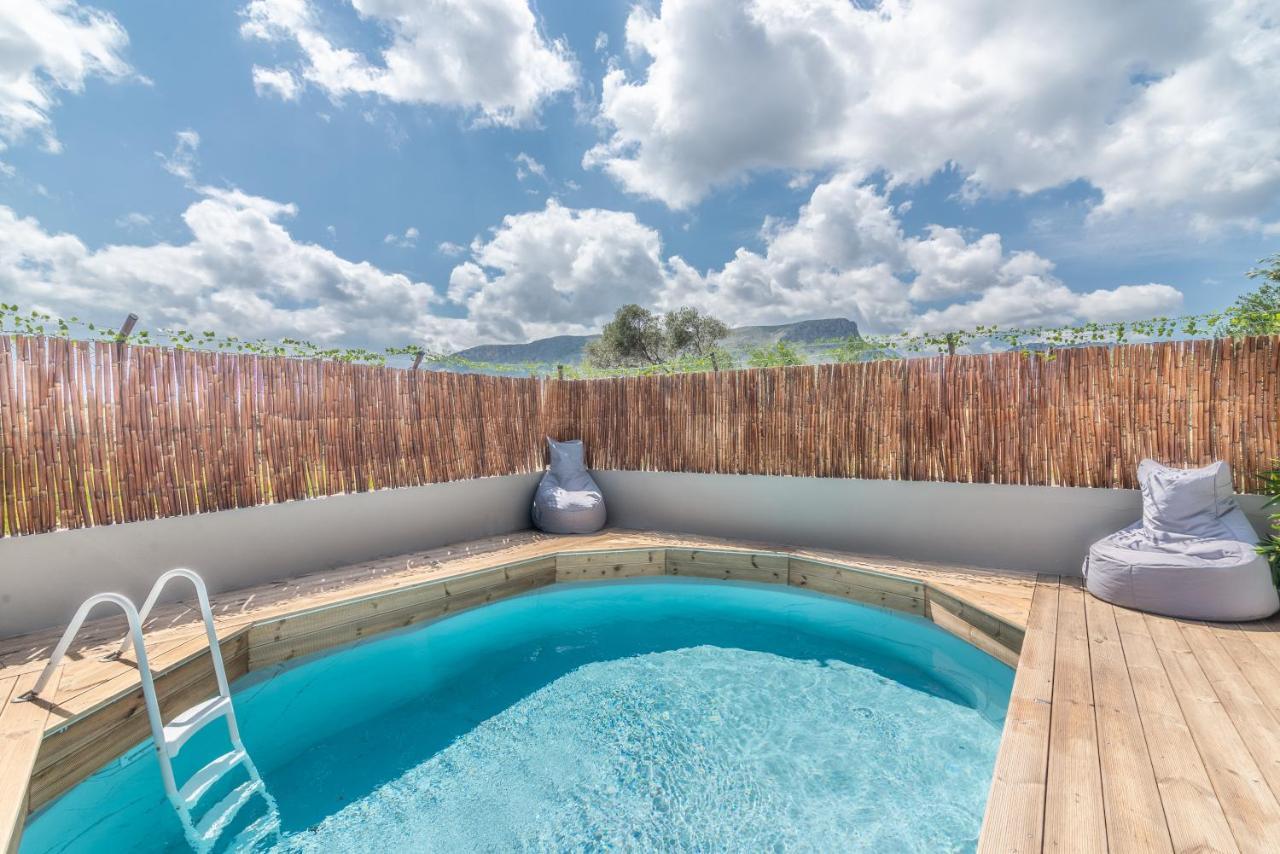 Modern House With Pool Near Beach Gazi Exteriör bild