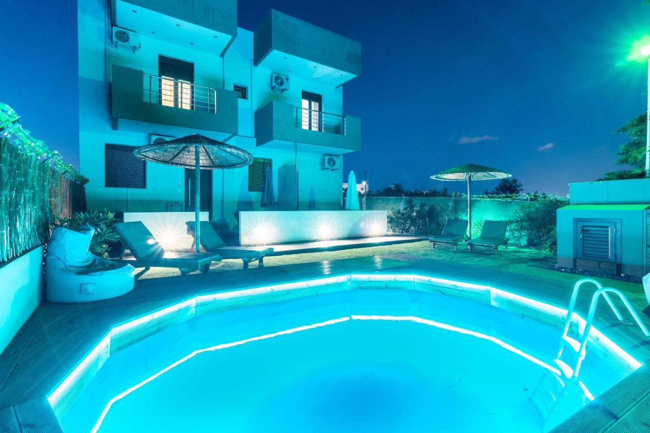 Modern House With Pool Near Beach Gazi Exteriör bild